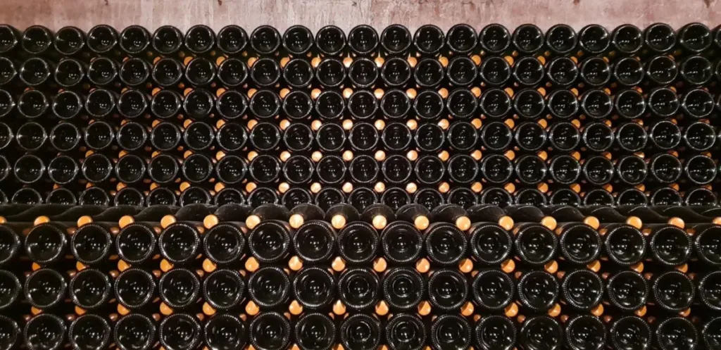 champagner flaschen während der lagerung
